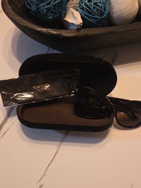 Tom Ford Accessories - Tom Ford Black Women's Oversized Sunglasses